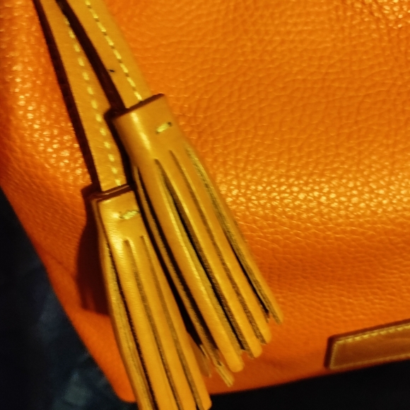 Vintage Dooney  Patterson PERFECT for fall. A rich orange color. - Picture 7 of 13